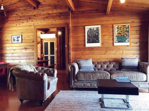 Pieter Van Gent Winery & Vineyard - Accommodation Fremantle 2