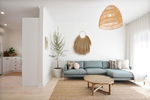 Pine At Arlo's - Refined Luxury In Glenelg - Accommodation Fremantle 0