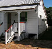 Pine Cottage - Accommodation Fremantle