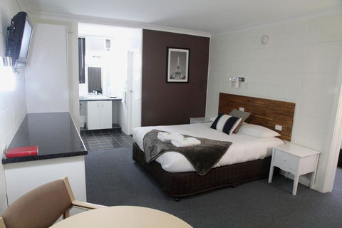 Plainsman Motel - Accommodation Fremantle 1