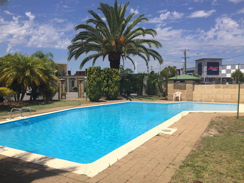 Platinum Motel - Accommodation Fremantle 1