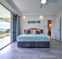 POINCIANA 101 HAMILTON ISLAND CENTRALLY LOCATED 3 BEDROOM plus BUGGY - Accommodation Fremantle
