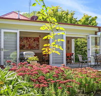 Poppy Cottage-delightful pet friendly weatherboard - Accommodation Fremantle