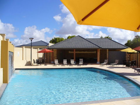Port Denison Beach Resort - Accommodation Fremantle 0
