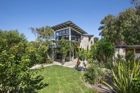 Pride Street Luxury 28 - Accommodation Fremantle 1
