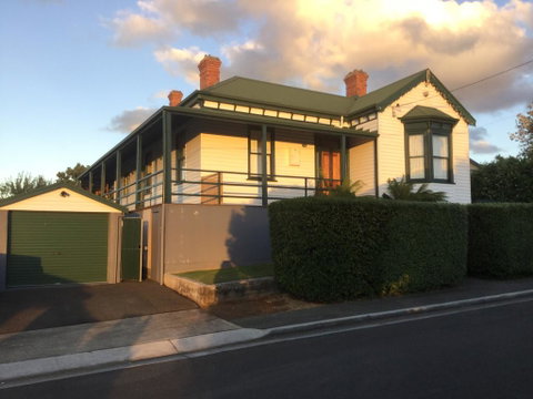 Pump Jack B&B - Accommodation Fremantle 0