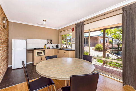 Quality Apartments Banksia Gardens - Accommodation Fremantle 0