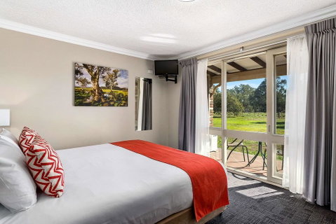 Quality Inn Carriage House - Accommodation Fremantle 1