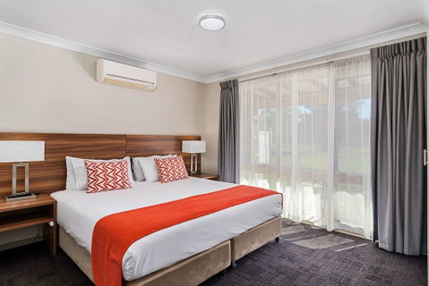 Quality Inn Carriage House - Accommodation Fremantle 2