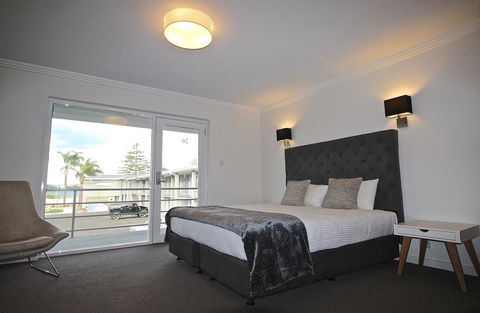 Quays Hotel - Accommodation Fremantle 1