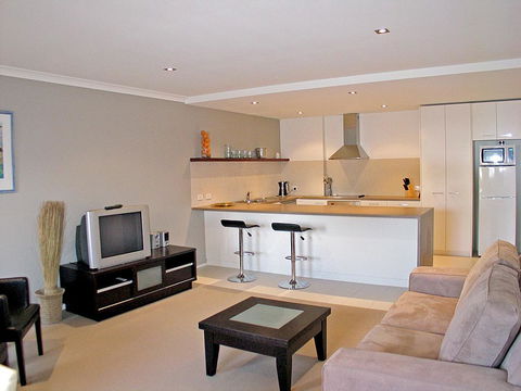 QUEENSCLIFFS WYUNA 17 - Accommodation Fremantle 0