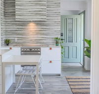 Quiet Pet Friendly Home 3 houses to beach entry with Private Pool Walk to Shops - Accommodation Fremantle