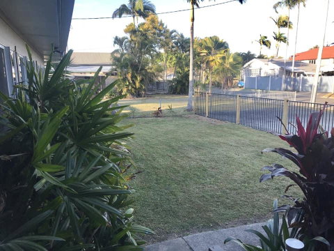 QUIRKY QUEENSLANDER 6 BEDROOM HOME - Accommodation Fremantle 2