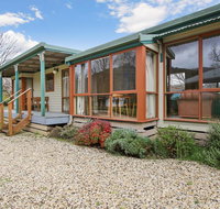 R  R in Bright - Short walk to town - Accommodation Fremantle