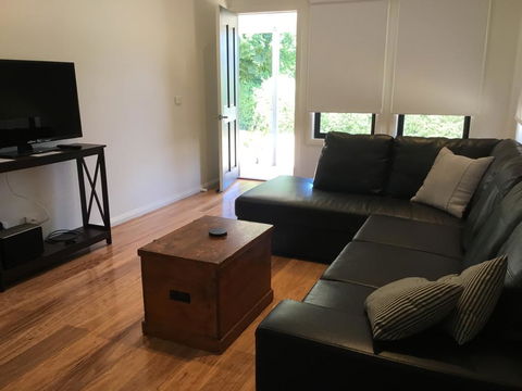 Rail Trail Cottage - Accommodation Fremantle 1