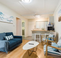 Rare Modern Unit with Private Fenced garden Close to The Beach PC4 - Accommodation Fremantle