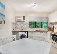 Rare Modern Unit with Private Fenced garden Close to The Beach PC5 - Accommodation Fremantle