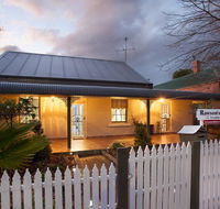 Rawson's Retreat - Five Bedroom Home - Walk CBD - Includes Breakfast - Accommodation Fremantle