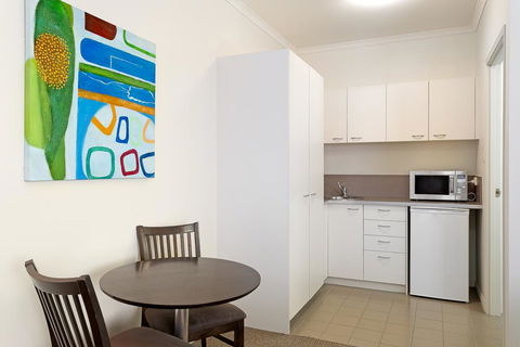 Redcliffe Motor Inn - Accommodation Fremantle 3