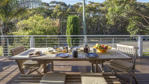 Rennies Retreat-Bushland & Ocean Views - Accommodation Fremantle 2