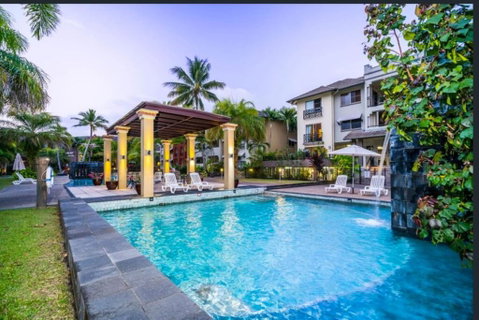 Resort Living With Private Pool Sleeps 8 - Accommodation Fremantle 2
