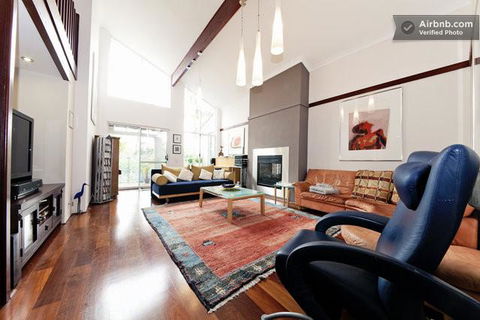 Resort-style Home - Accommodation Fremantle 3