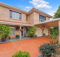 Riverside Haven - boating fishing beach cafes in walking range - Accommodation Fremantle