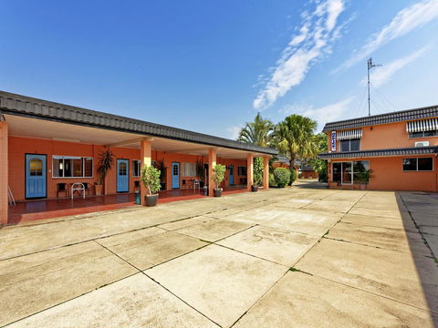 Riviera Motel Bundaberg - Accommodation Fremantle 1