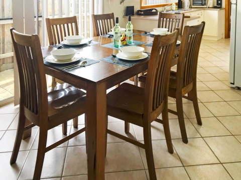 Rye 1 Sleeps 10, Great Weekender, FREE WINE, NETFLIX - Accommodation Fremantle 3