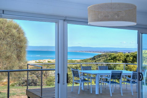 Sandbar Beach House - Accommodation Fremantle 0