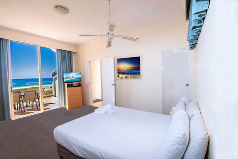 Sandcastles On Currumbin Beach - Accommodation Fremantle 2