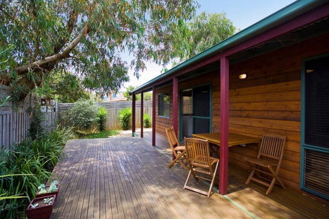 Sandhurst Escape 2-17 - Accommodation Fremantle 2