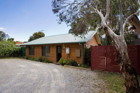 Sandhurst Escape 2-17 - Accommodation Fremantle 1