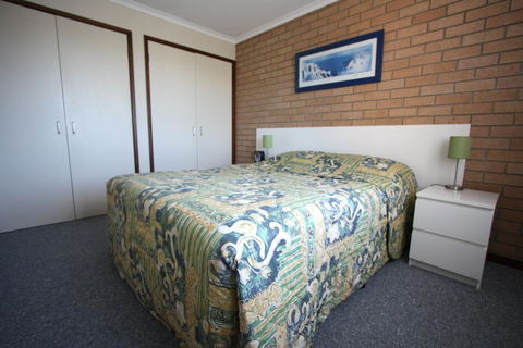 Sapphire Court - Accommodation Fremantle 3