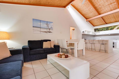 Sapphire Sea N Sand - Accommodation Fremantle 0