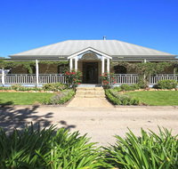 Sarnia - period home in garden oasis with pool - Accommodation Fremantle