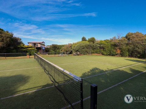 Sea Ranch - Tennis Court And Spa! - Accommodation Fremantle 2
