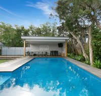 Seabreeze Retreat Luxury Retreat with pool walk to Rye foreshore and village - Accommodation Fremantle