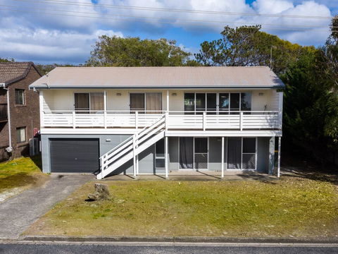 Seaview Getaway - Accommodation Fremantle 0
