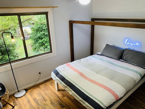 Secluded Waterfront House On Rainforest Acerage - Accommodation Fremantle 2