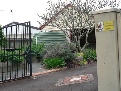 Self-contained 2 Bedroom Apartment - Accommodation Fremantle 0