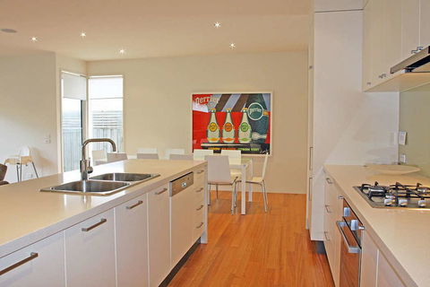 Shortlands - Accommodation Fremantle 3