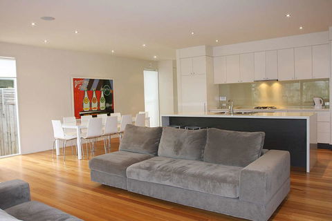 Shortlands - Accommodation Fremantle 0