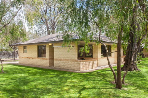 Siesta Park Holiday Resort - Accommodation Fremantle 3