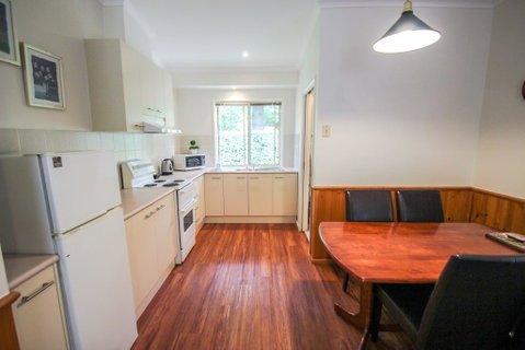Silver Birches Holiday Unit 2 - Accommodation Fremantle 3