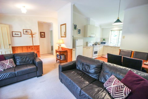 Silver Birches Holiday Unit 2 - Accommodation Fremantle 0