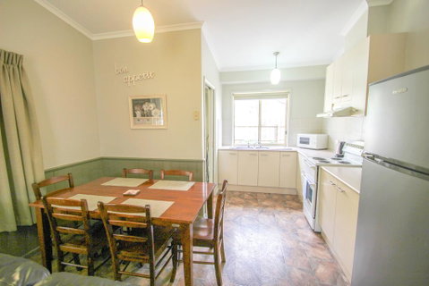 Silver Birches Holiday Unit 6 - Accommodation Fremantle 3