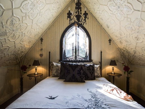 Silverleaf Cottage - Accommodation Fremantle 0