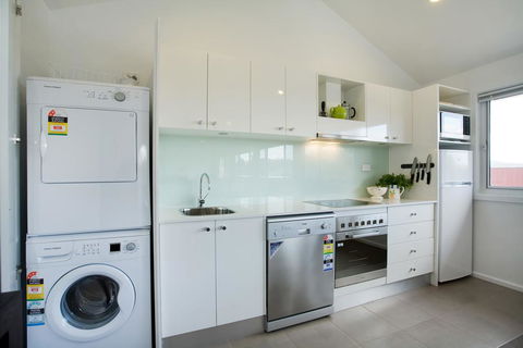 Silvermist, 17 Poley Cow Lane - Accommodation Fremantle 1