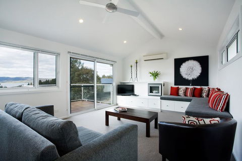 Silvermist, 17 Poley Cow Lane - Accommodation Fremantle 0